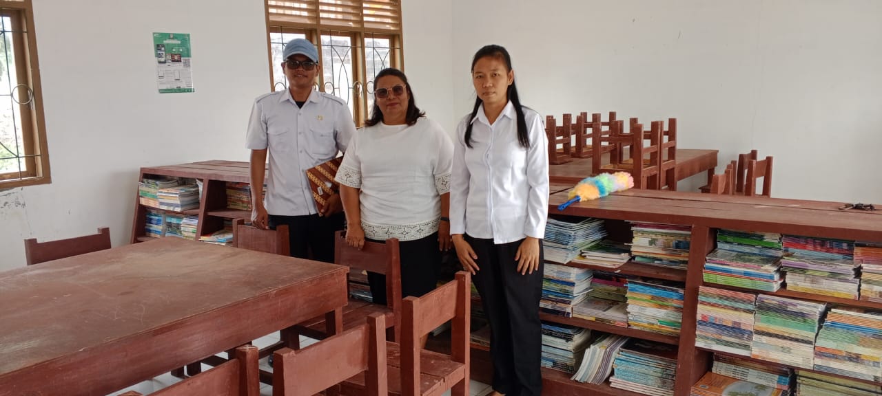 Perpustakaan SD 176379 Dolok Nagodang
